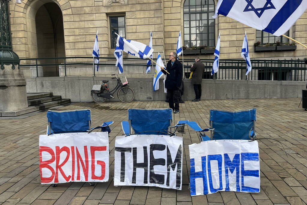 Pro Israëlische demonstratie bij gemeentehuis