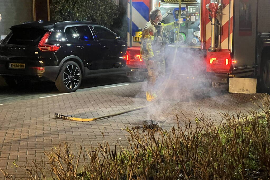 Schoorsteen geveegd vanwege brand