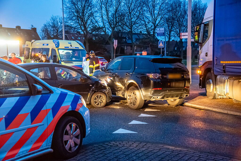 Gewonde bij zware aanrijding