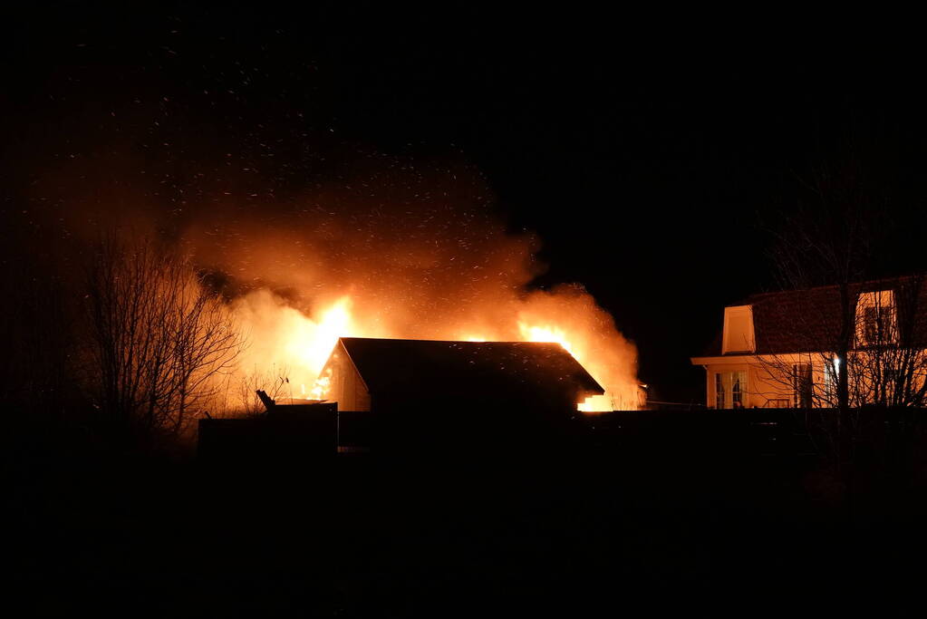 Brand verwoest tuinhuis op woonwagenkamp