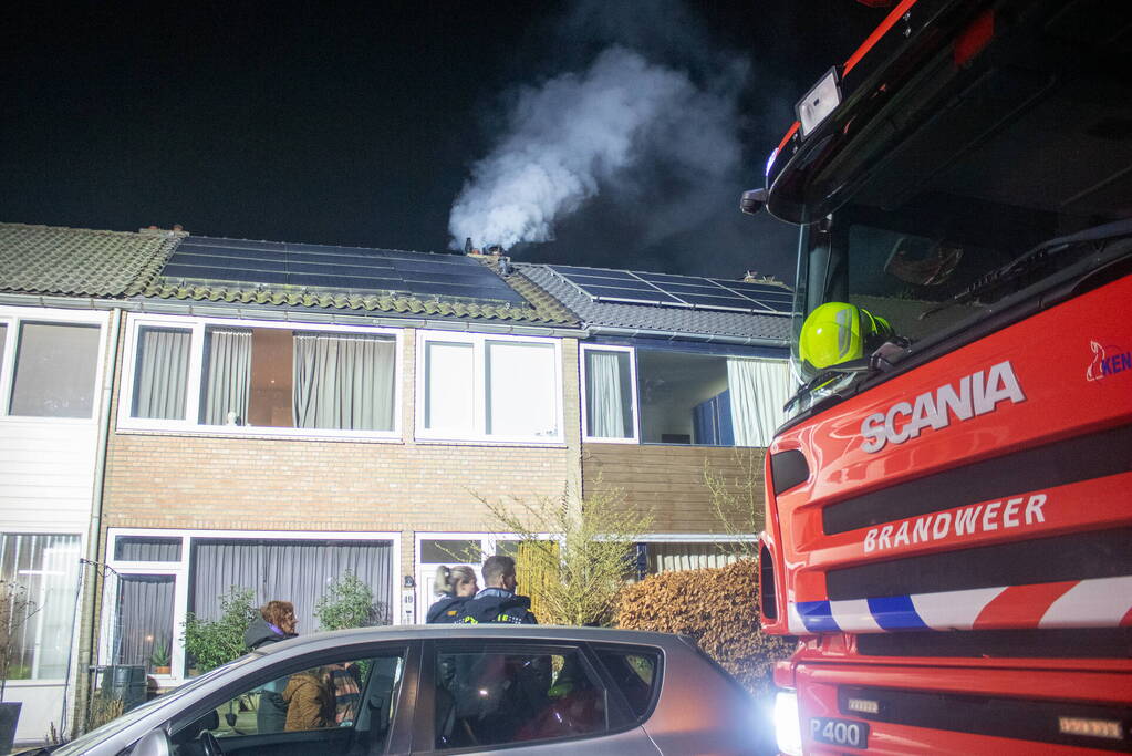 Flinke rookontwikkeling door schoorsteenbrand