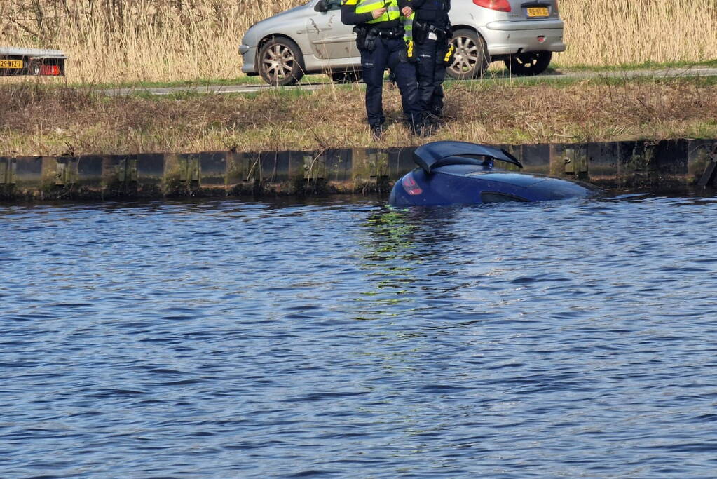 Zeer exclusieve Mercedes te water