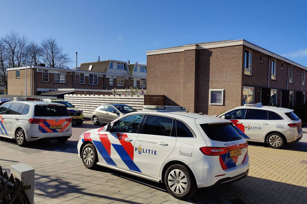 Gewonde na steekpartij, politie zoekt verdachte