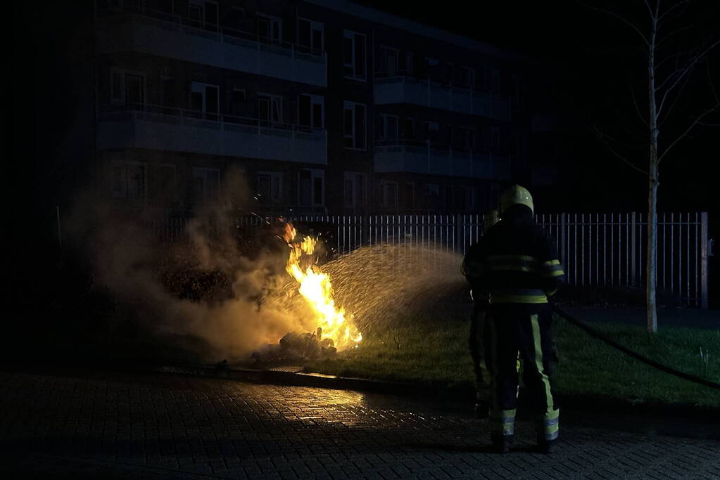 Brandweer ingezet voor twee buitenbranden