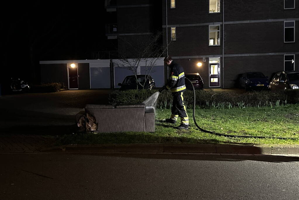 Brandweer ingezet voor twee buitenbranden