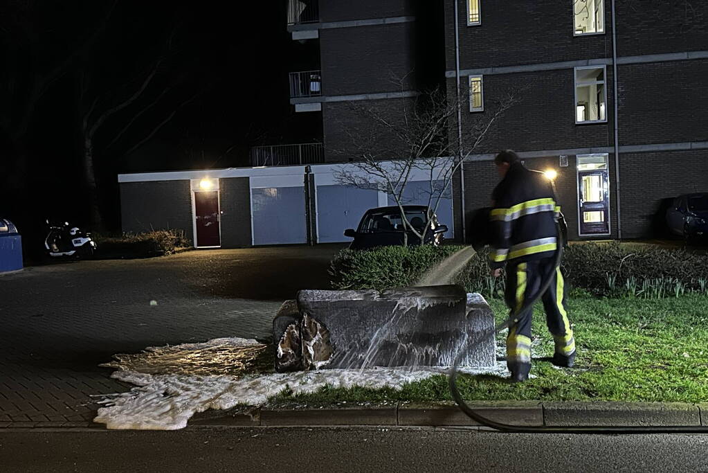 Brandweer ingezet voor twee buitenbranden