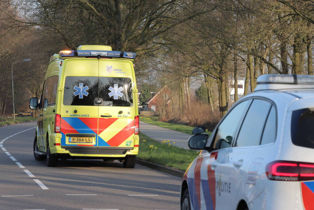 Automobilist gaat ervandoor na aanrijding met fietser