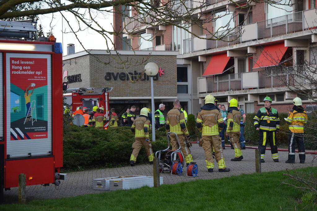 Zeer grote brand in zorgcomplex, mensen en dieren geëvacueerd door brandweer