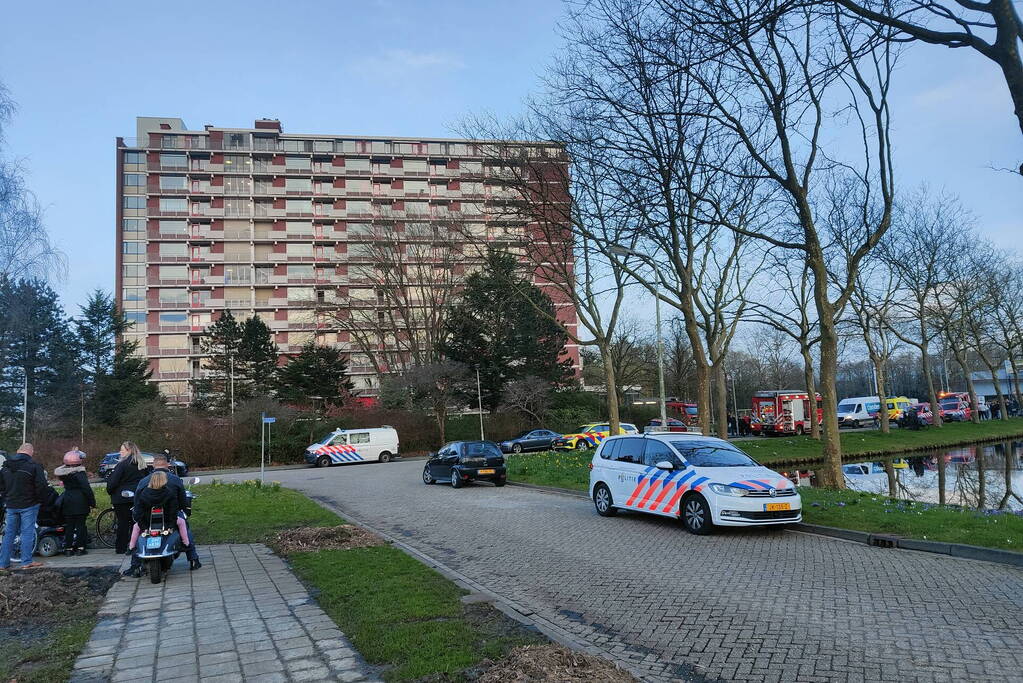 Zeer grote brand in zorgcomplex, mensen en dieren geëvacueerd door brandweer