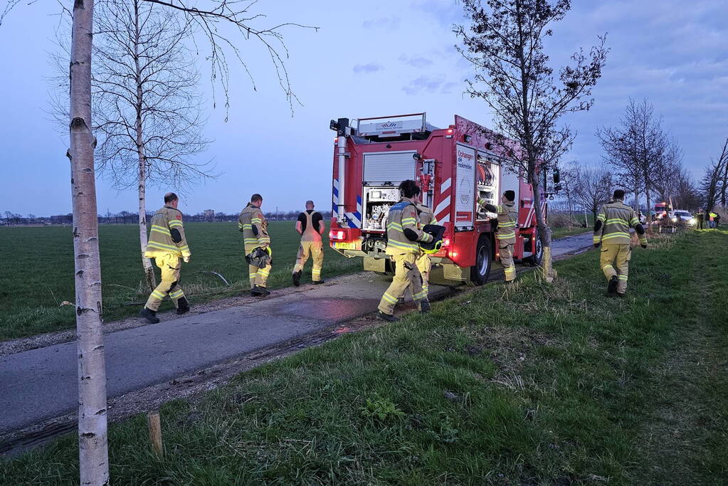 Proefrit eindigd ondersteboven in sloot