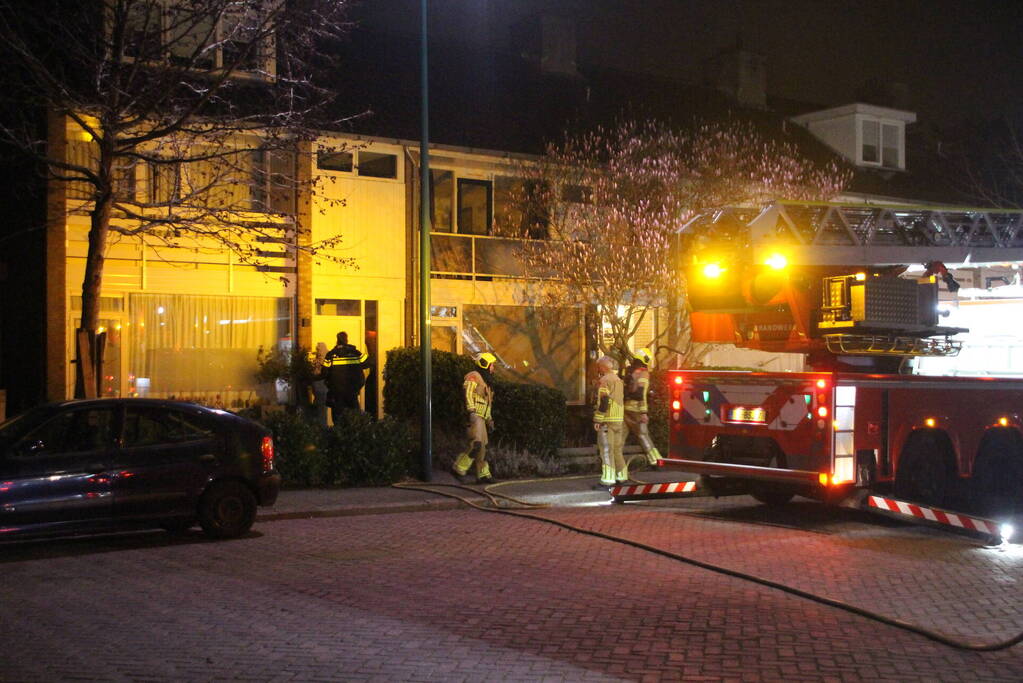 Flinke rookontwikkeling bij brand in schoorsteen