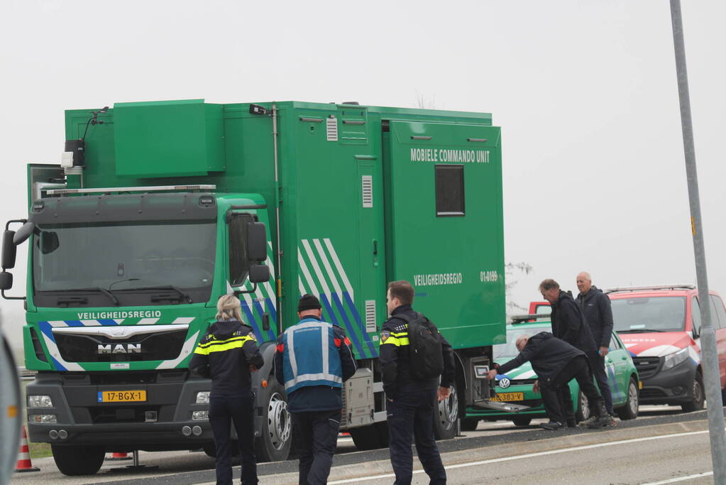 Hulpdiensten groots ingezet na aantreffen verdacht pakket