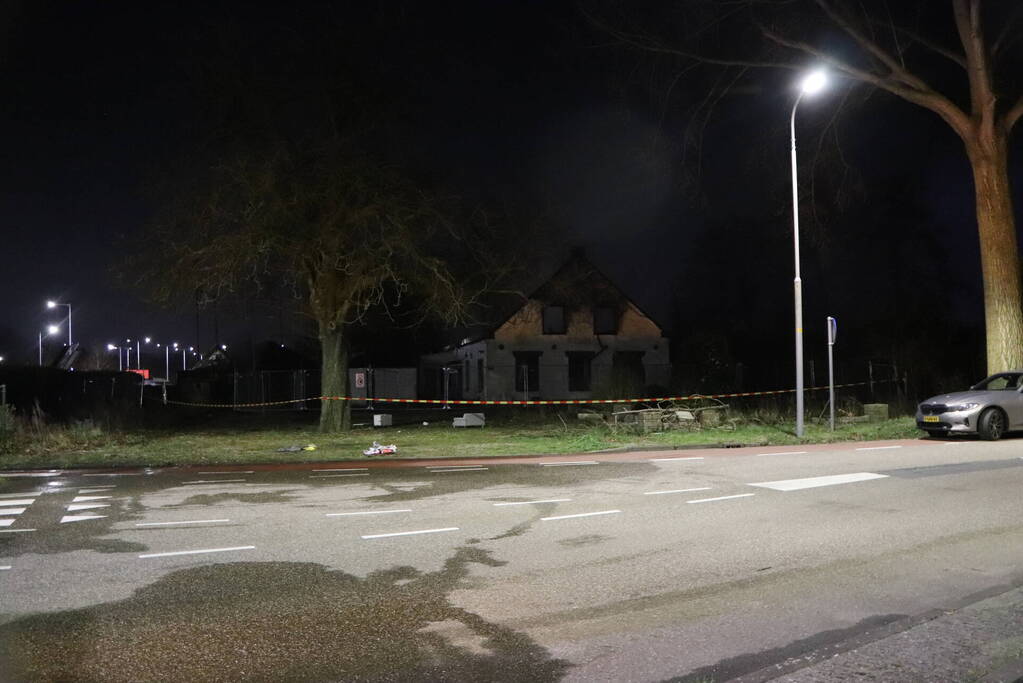 Zeer grote brand in leegstaande schuur