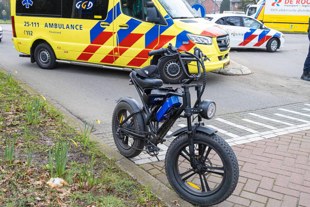 Persoon op fatbike aangereden door automobilist