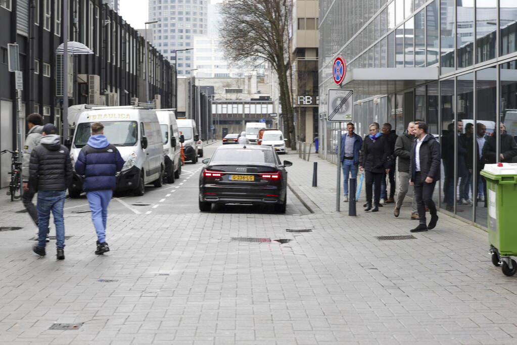 Undercover eenheden oefenen aanhouding in centrum