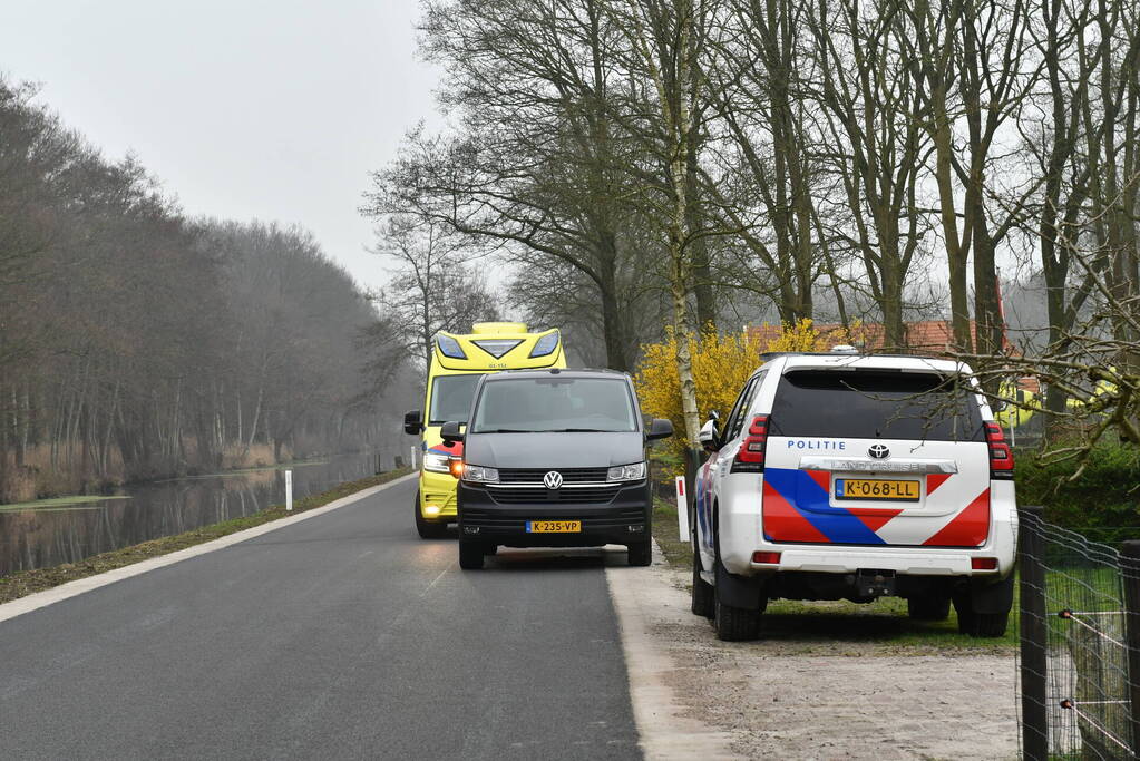 Persoon ernstig gewond na val van ladder