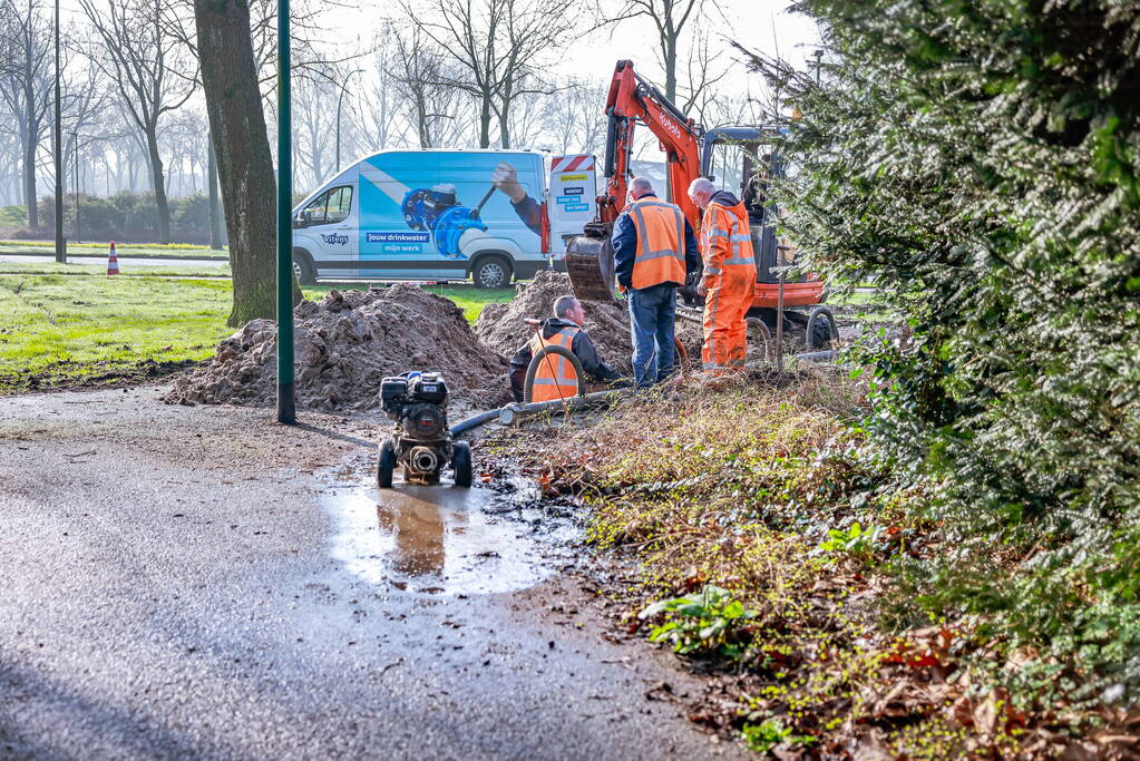 Huishoudens zonder water door waterlek