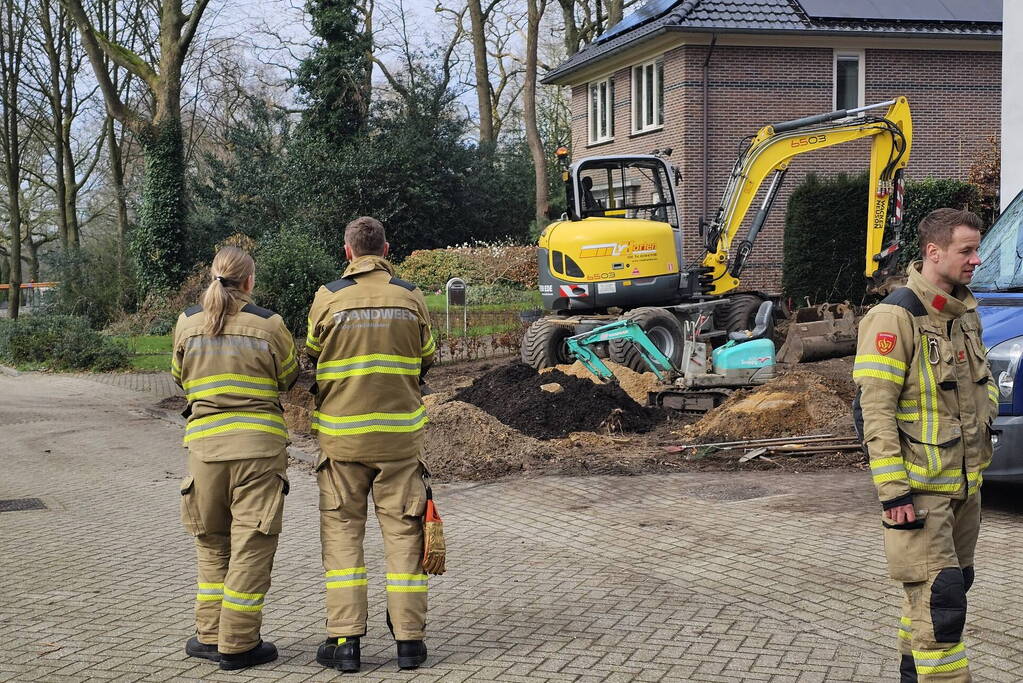 Gasleiding in tuin geraakt door graafwerkzaamheden