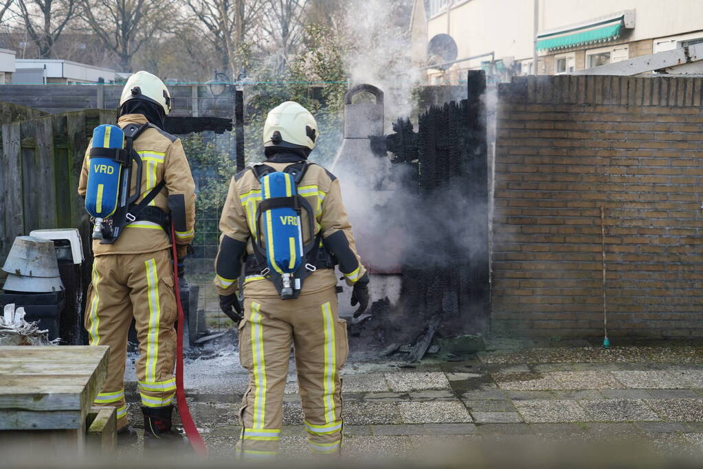 Schutting in brand buurtbewoners starten blusactie