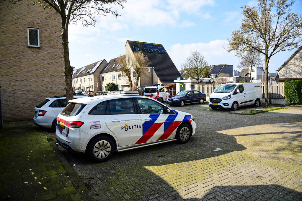 Gewonden en aanhouding bij steekpartij in woning