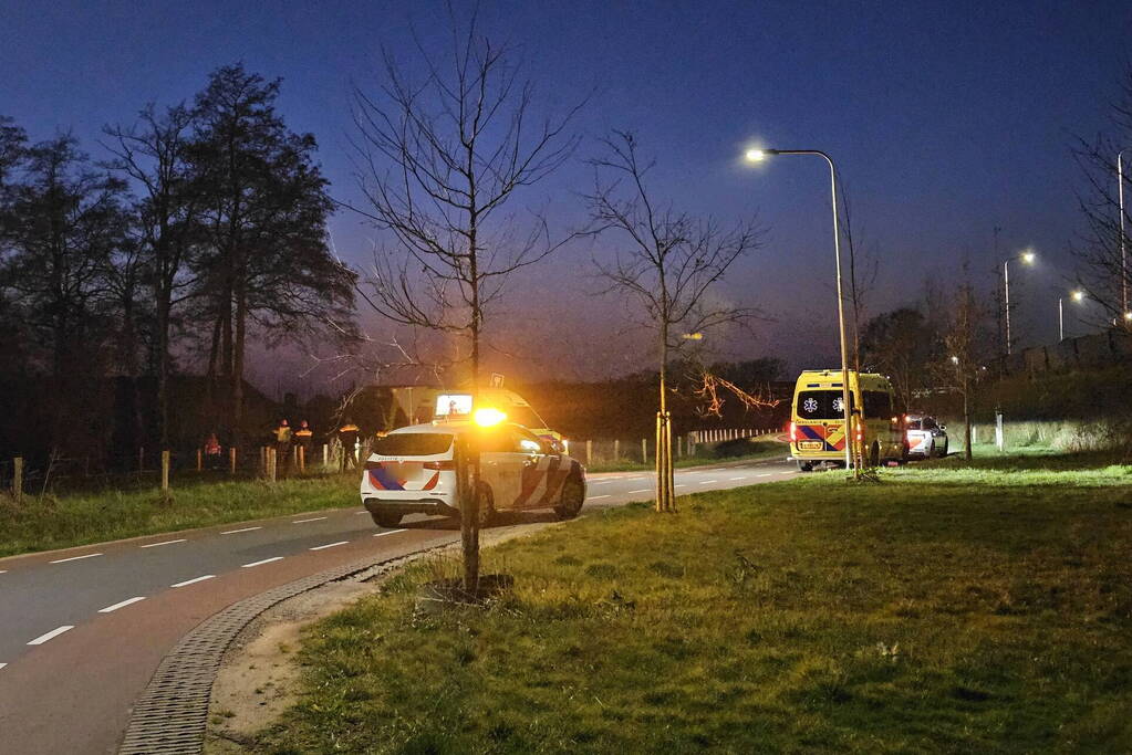 Traumahelikopter landt voor medische noodsituatie in huis