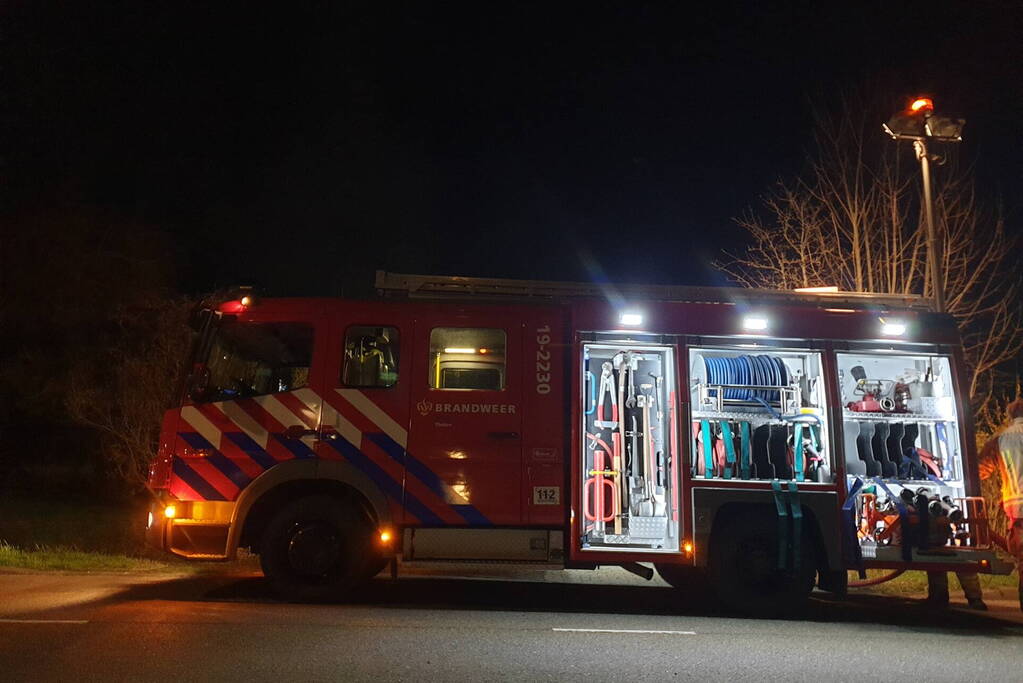 Uitslaande brand bij volkstuinencomplex