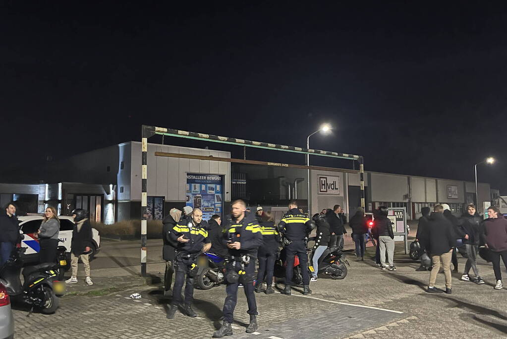 Grote scooter meeting gestopt door politie