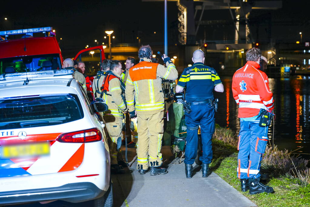 Onderzoek naar mogelijke persoon te water