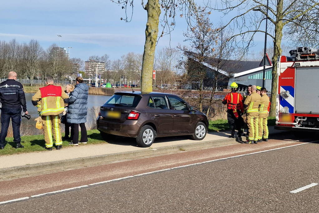 Politie lost schoten na gewapende overval