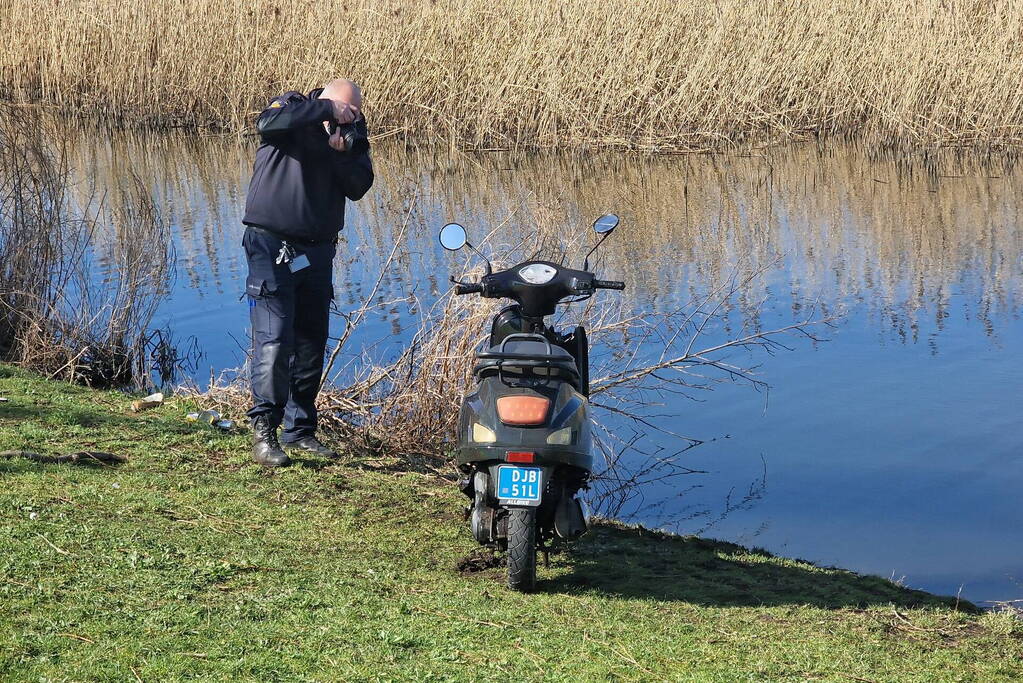 Politie lost schoten na gewapende overval