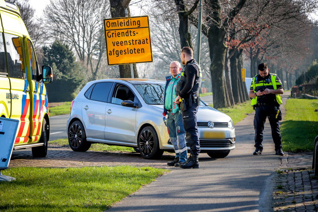 Automobilist gaat ervandoor na ongeval met drie andere auto's