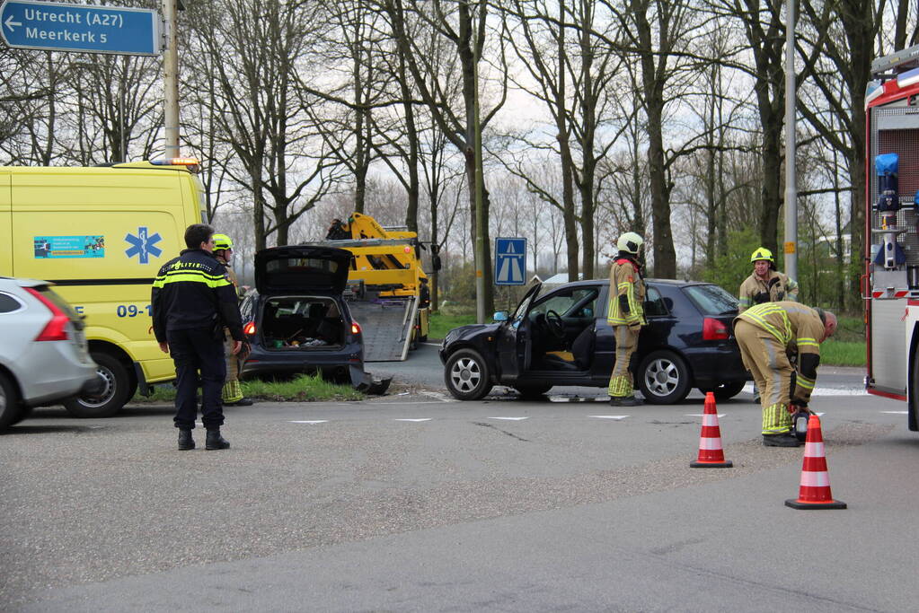 Veel schade bij ongeval op kruising