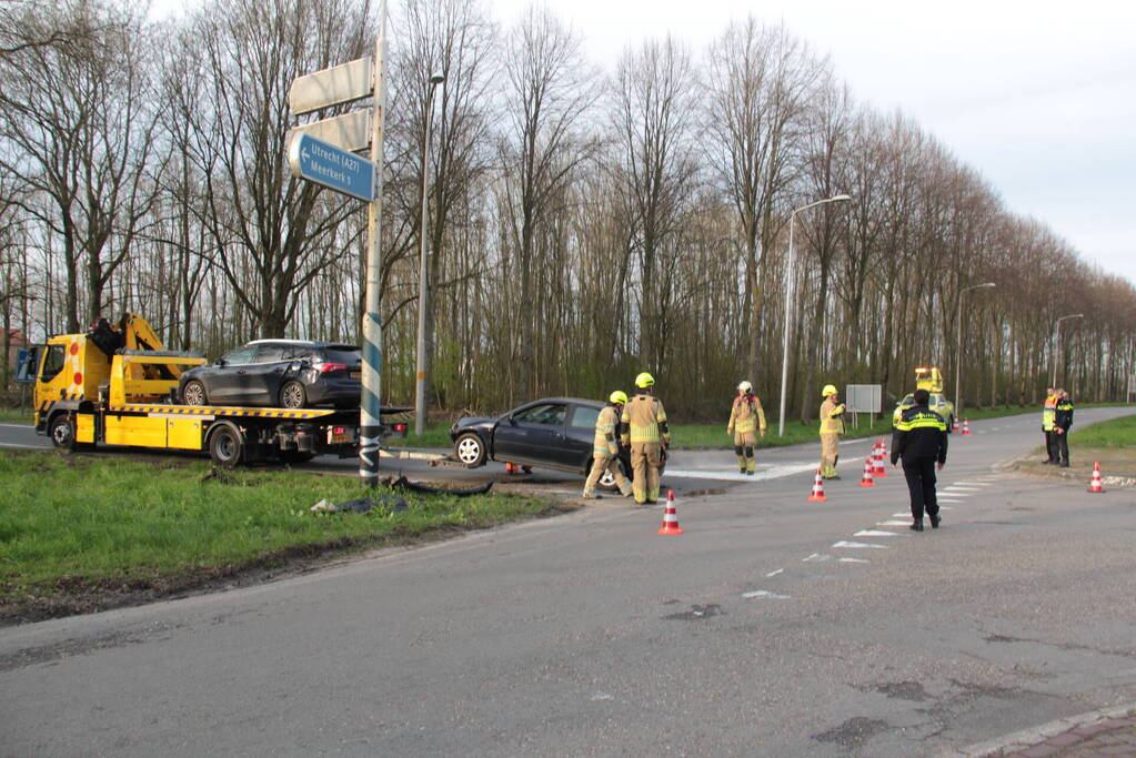 Veel schade bij ongeval op kruising