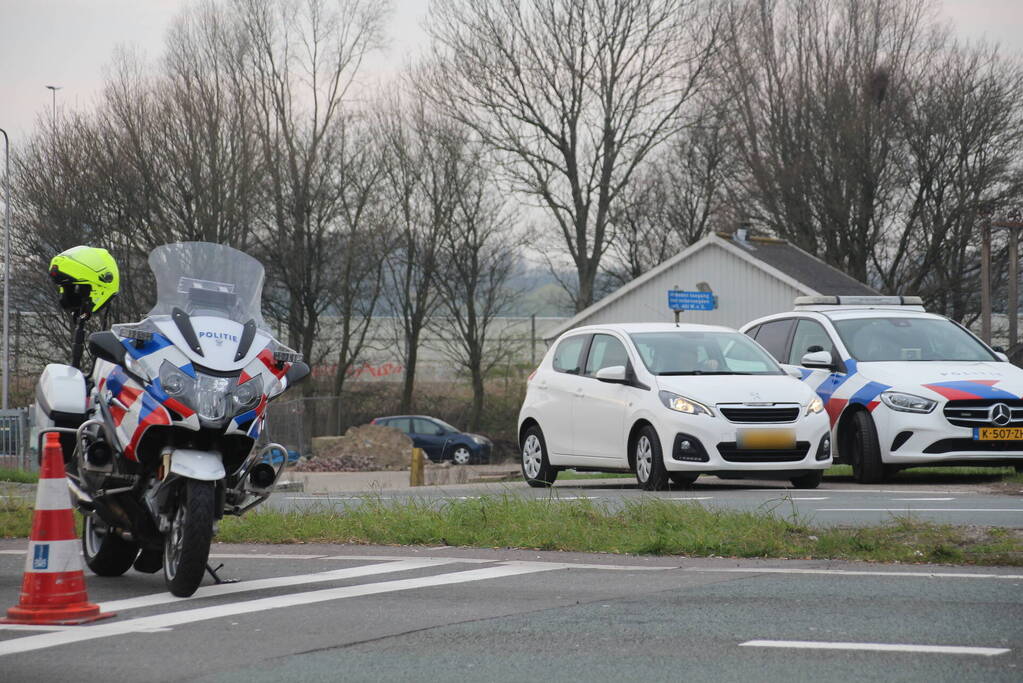 Twee voertuigen afgesleept na kop-staartaanrijding