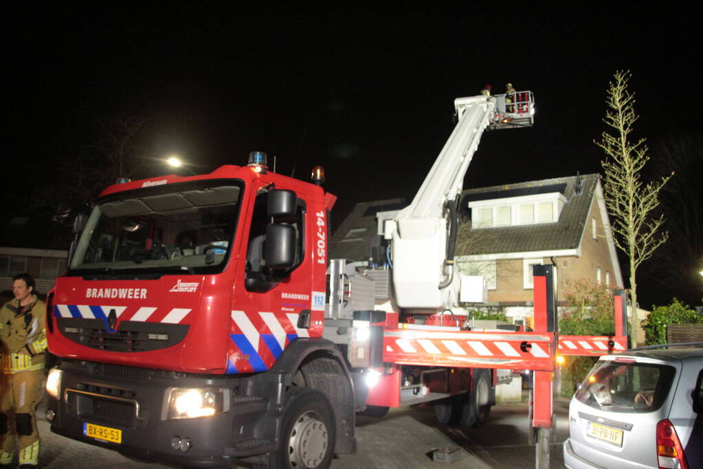 Schoorsteenbrand snel onder controle