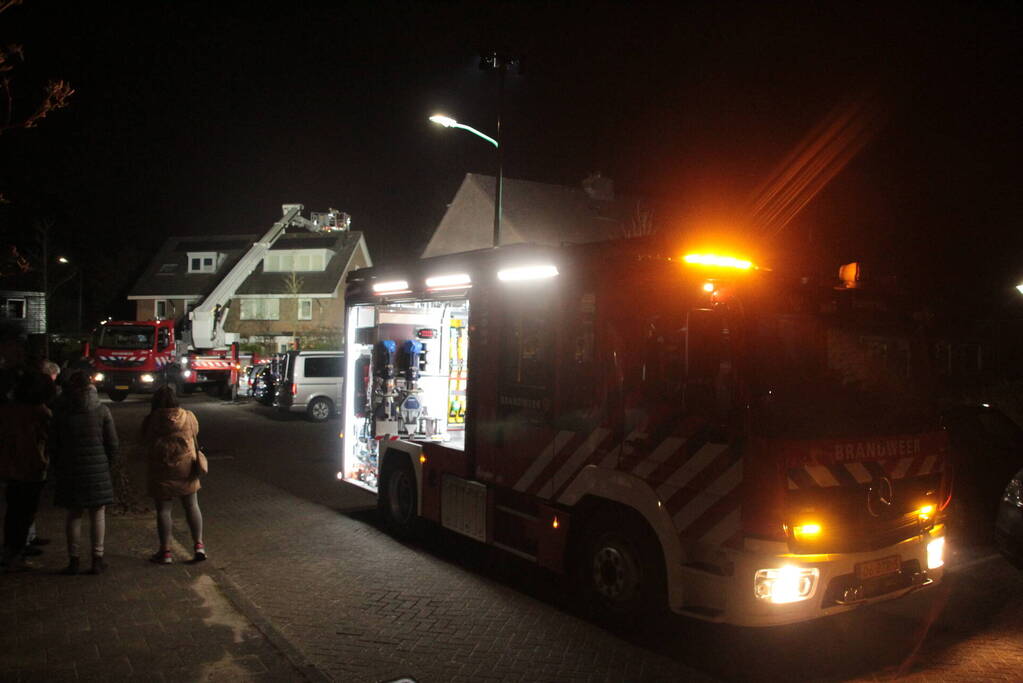 Schoorsteenbrand snel onder controle