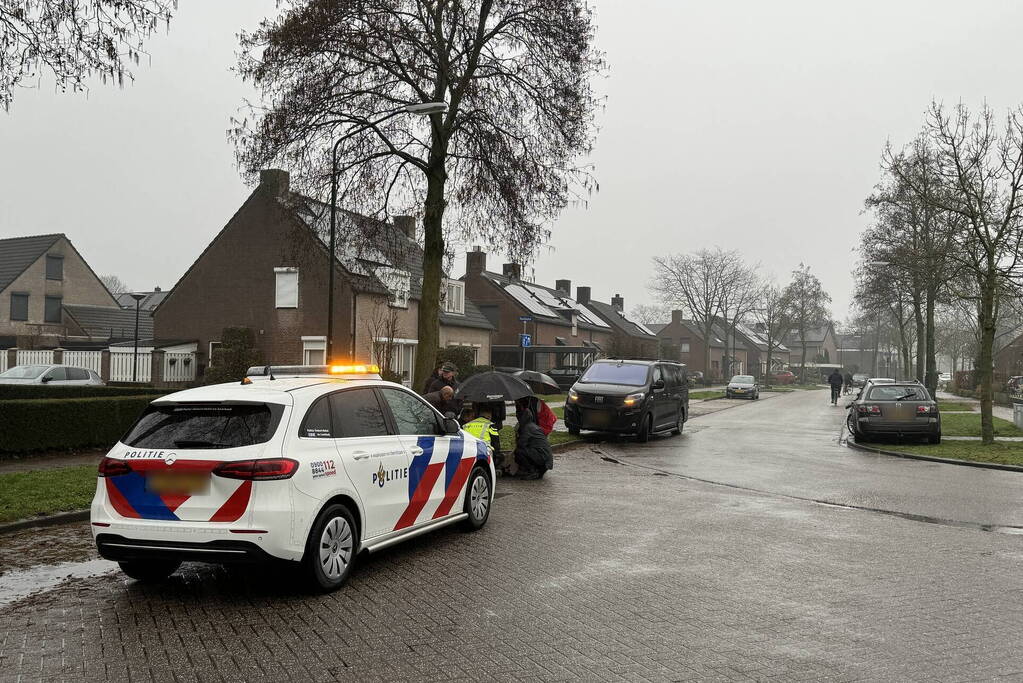 Fietsster gewond bij botsing met auto