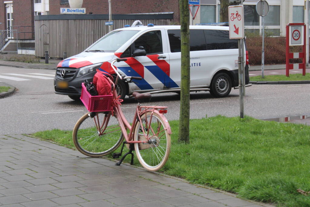 Fietser gewond bij aanrijding met personenauto