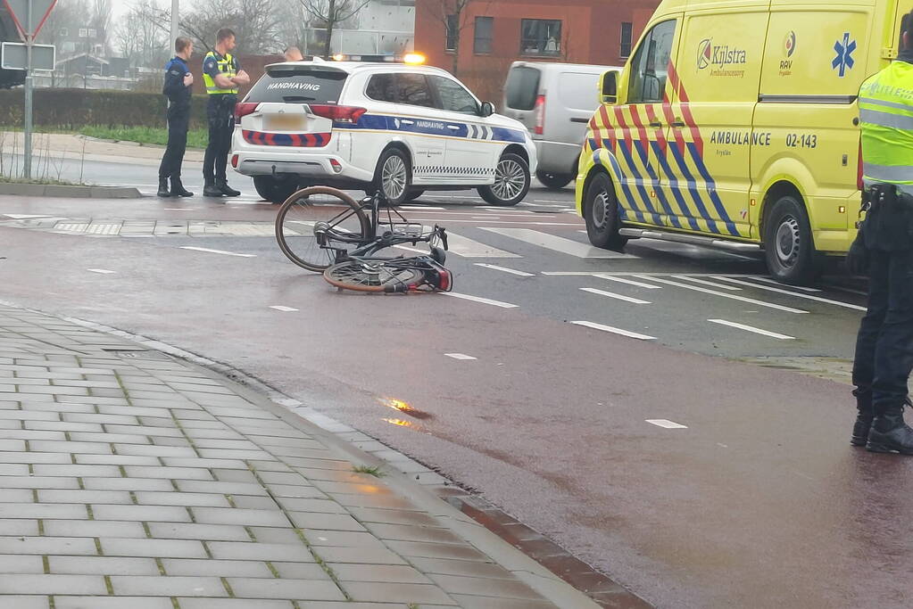 Fietser geschept door automobilist