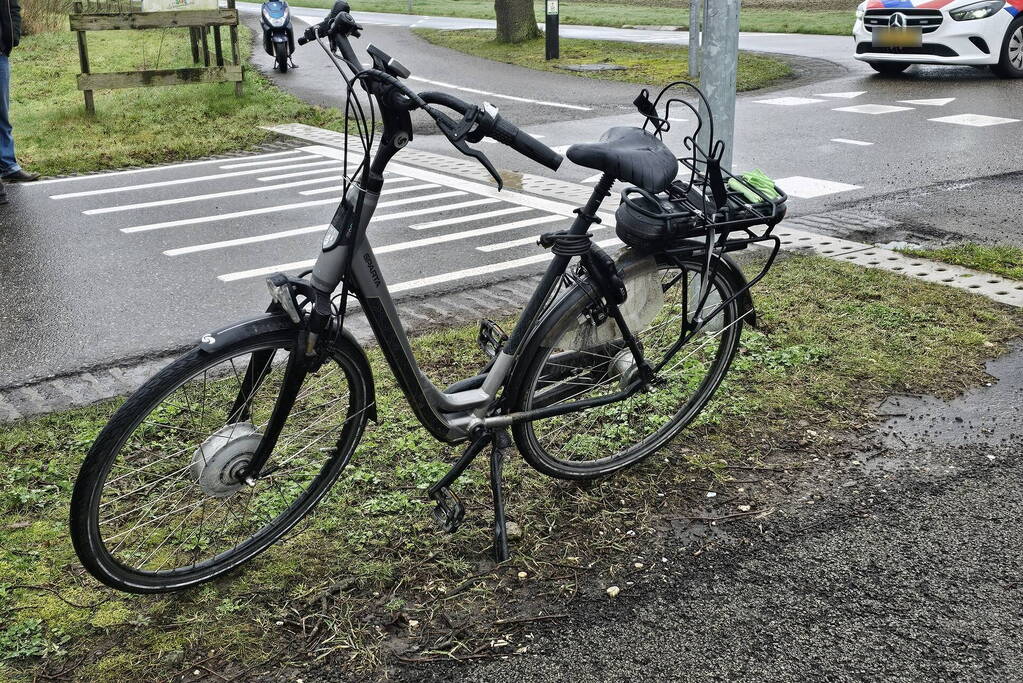 E-bike gaat onderuit en raakt gewond