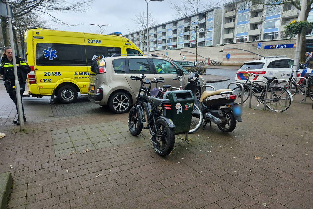 Fatbiker en automobilist botsen op elkaar