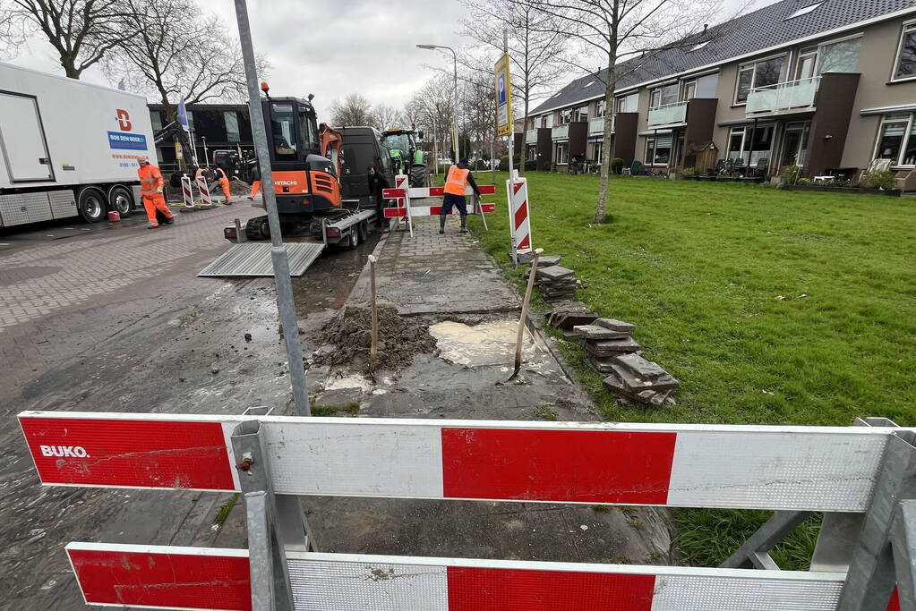 Waterleidingbreuk door graafwerkzaamheden