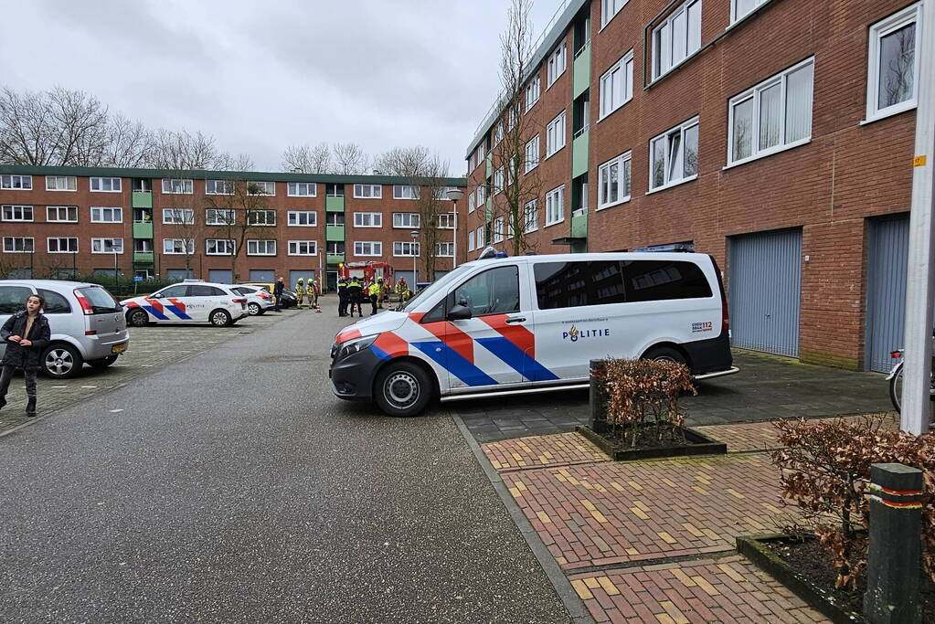 Gaslucht in meerdere portieken geroken