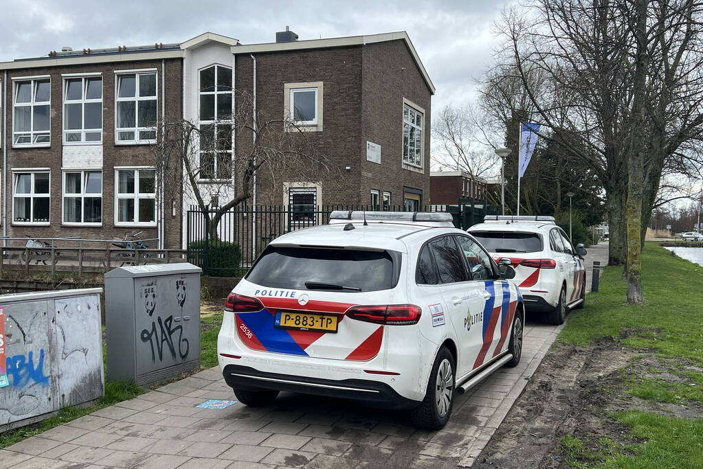 Schoolgebouw ontruimd wegens vreemde lucht