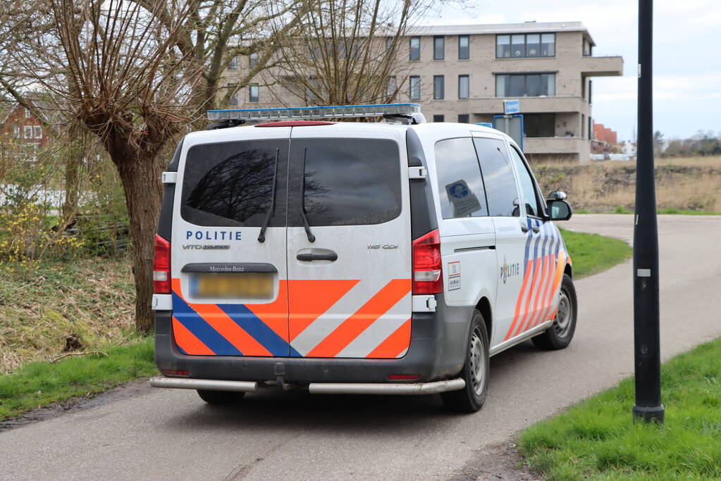 Automobilist bedreigt door bewoner