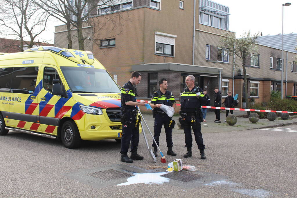 Man op brommer overleden bij botsing met auto