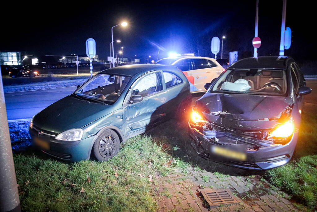 Flinke schade bij ongeval op kruising