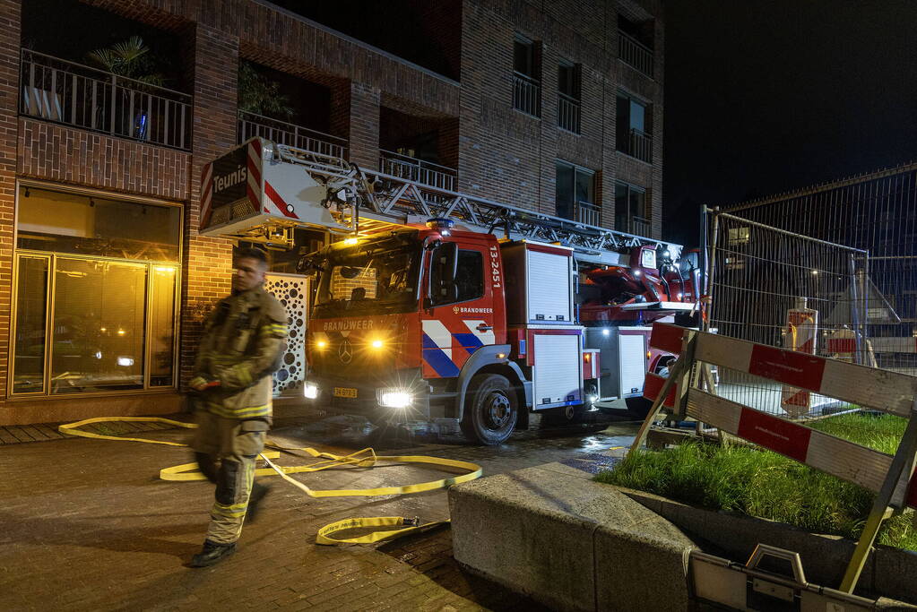 Deel appartementencomplex tijdelijk ontruimd door brand