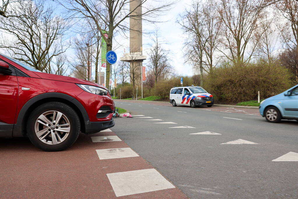 Kind gewond bij ongeval tussen fietser en auto