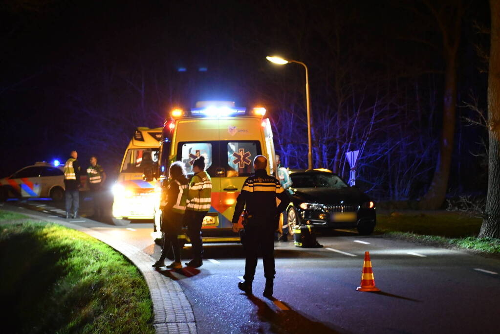 Fietser zwaargewond bij ongeval met auto